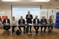 Samorządowcy Związku Miast i Gmin Regionu Świętokrzyskiego na szkoleniu  w Starachowicach, rozmiar: 158 KB