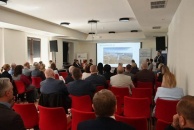 Samorządowcy Związku Miast i Gmin Regionu Świętokrzyskiego na szkoleniu  w Starachowicach, rozmiar: 126 KB