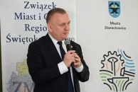 Samorządowcy Związku Miast i Gmin Regionu Świętokrzyskiego na szkoleniu  w Starachowicach, rozmiar: 123 KB